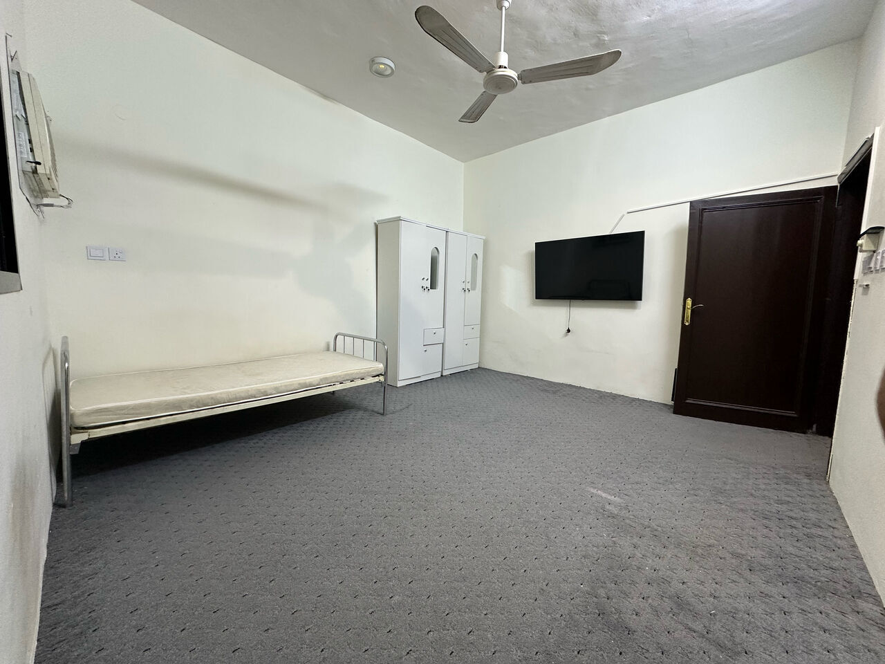 Al Wizarat, Bedspace For Rent, SAR 700/month,  Bedspace For Executive Bachelor (Near Tissue Signal Al Wazarat)