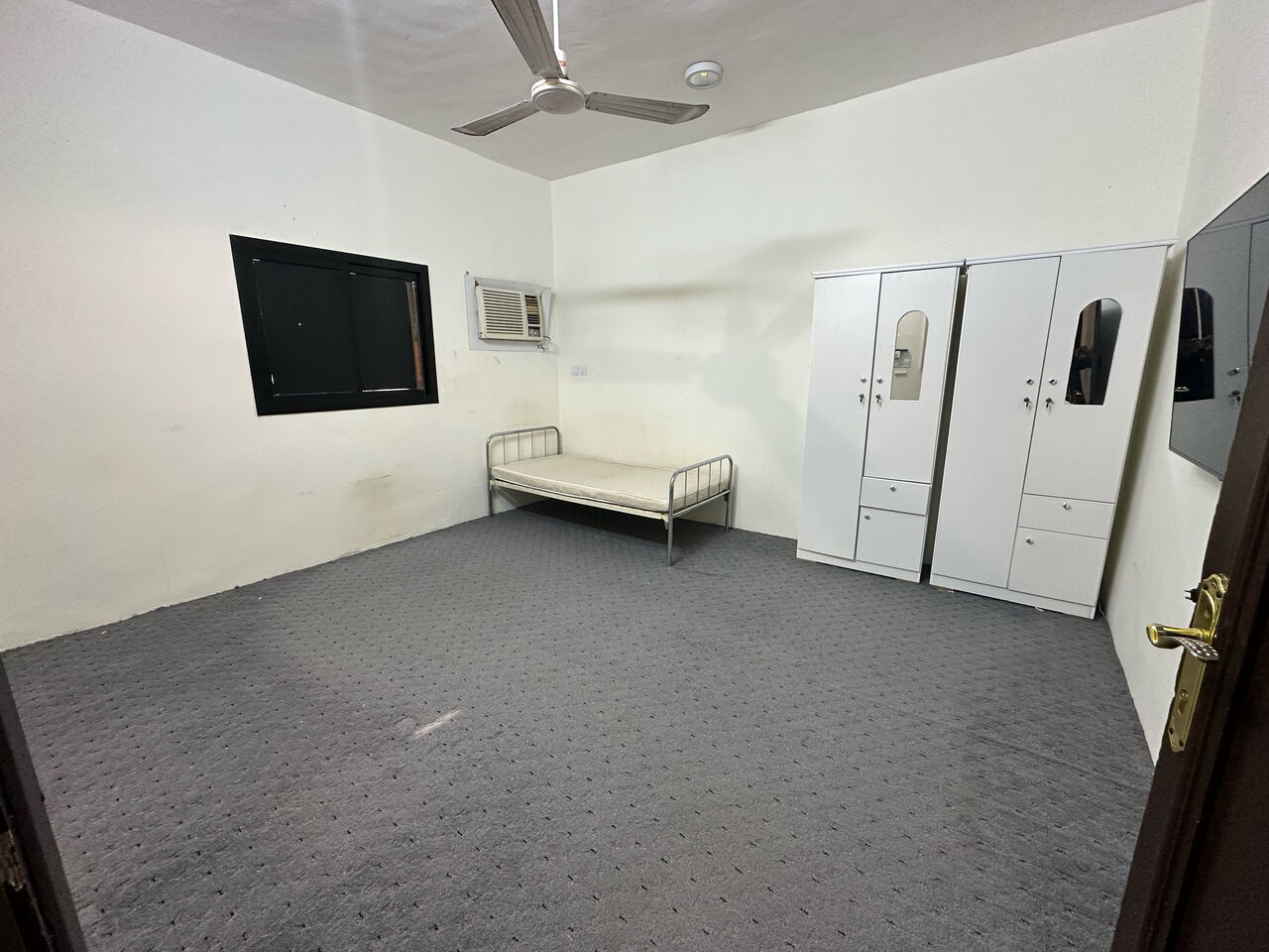Al Wizarat, Bedspace For Rent, SAR 700/month,  Bedspace For Executive Bachelor (Near Tissue Signal Al Wazarat)