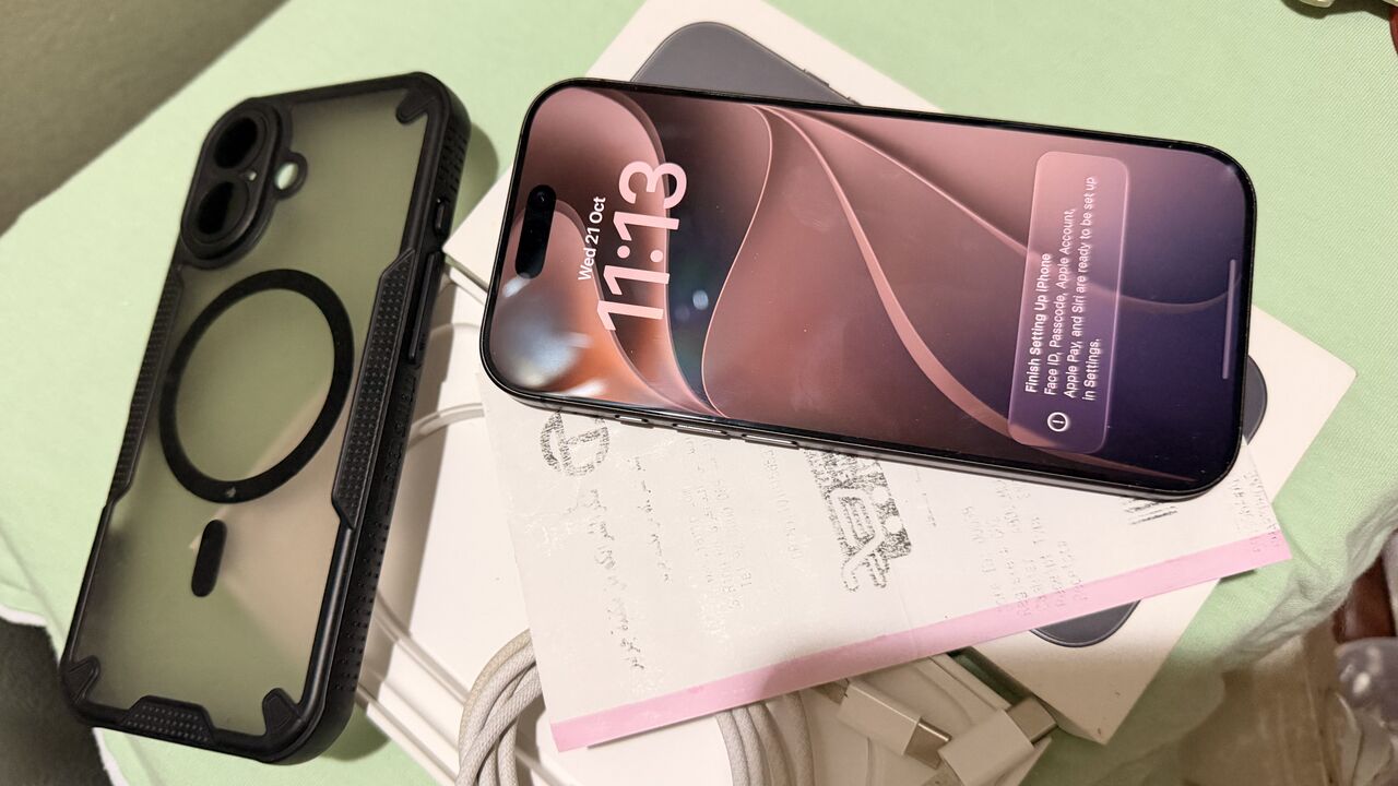 Al Hamra, Mobile Phones, SAR 2900,  IPhone 17 256 Gb ( Sale Or Exchange)
