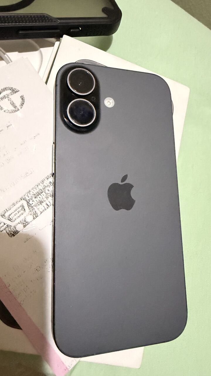 Al Hamra, Mobile Phones, SAR 2900,  IPhone 17 256 Gb ( Sale Or Exchange)