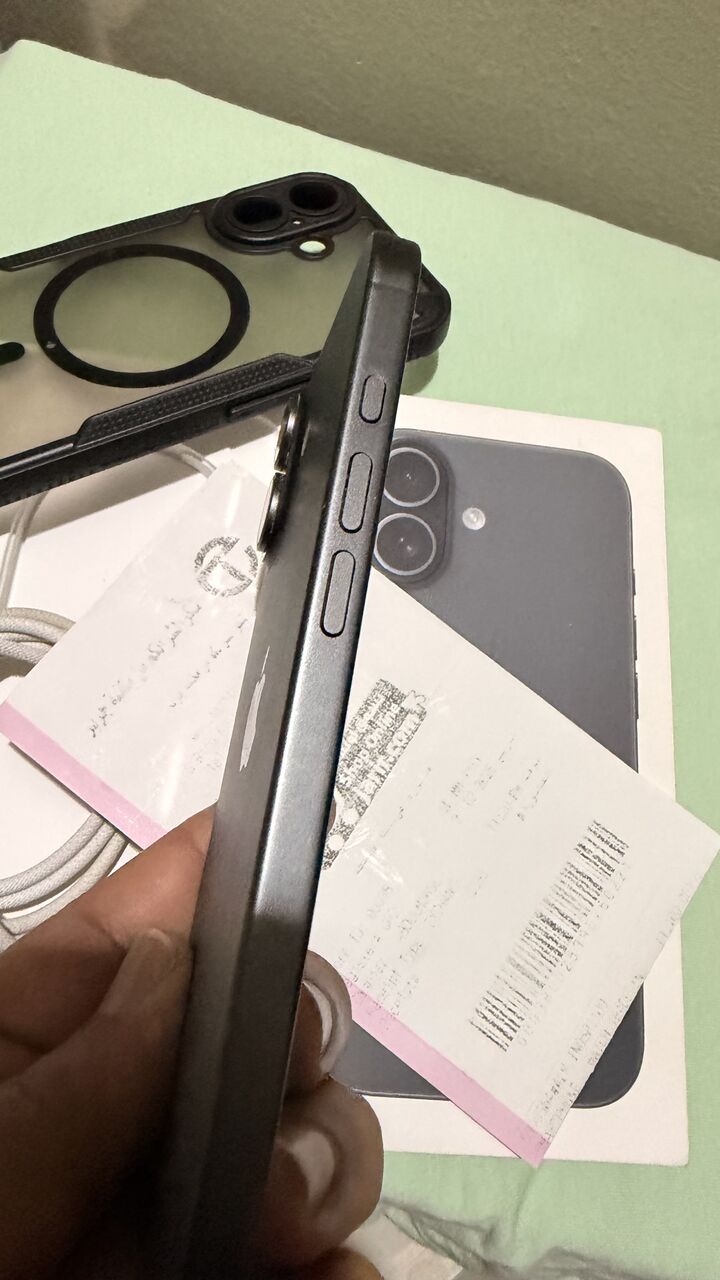 Al Hamra, Mobile Phones, SAR 2900,  IPhone 17 256 Gb ( Sale Or Exchange)