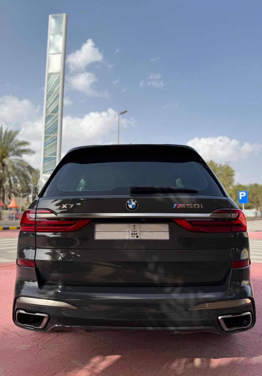 Riyadh, Vehicles, Cars & Trucks , SAR 295000,  BMW X7 M50i,  2022,  Automatic,  42000 KM,