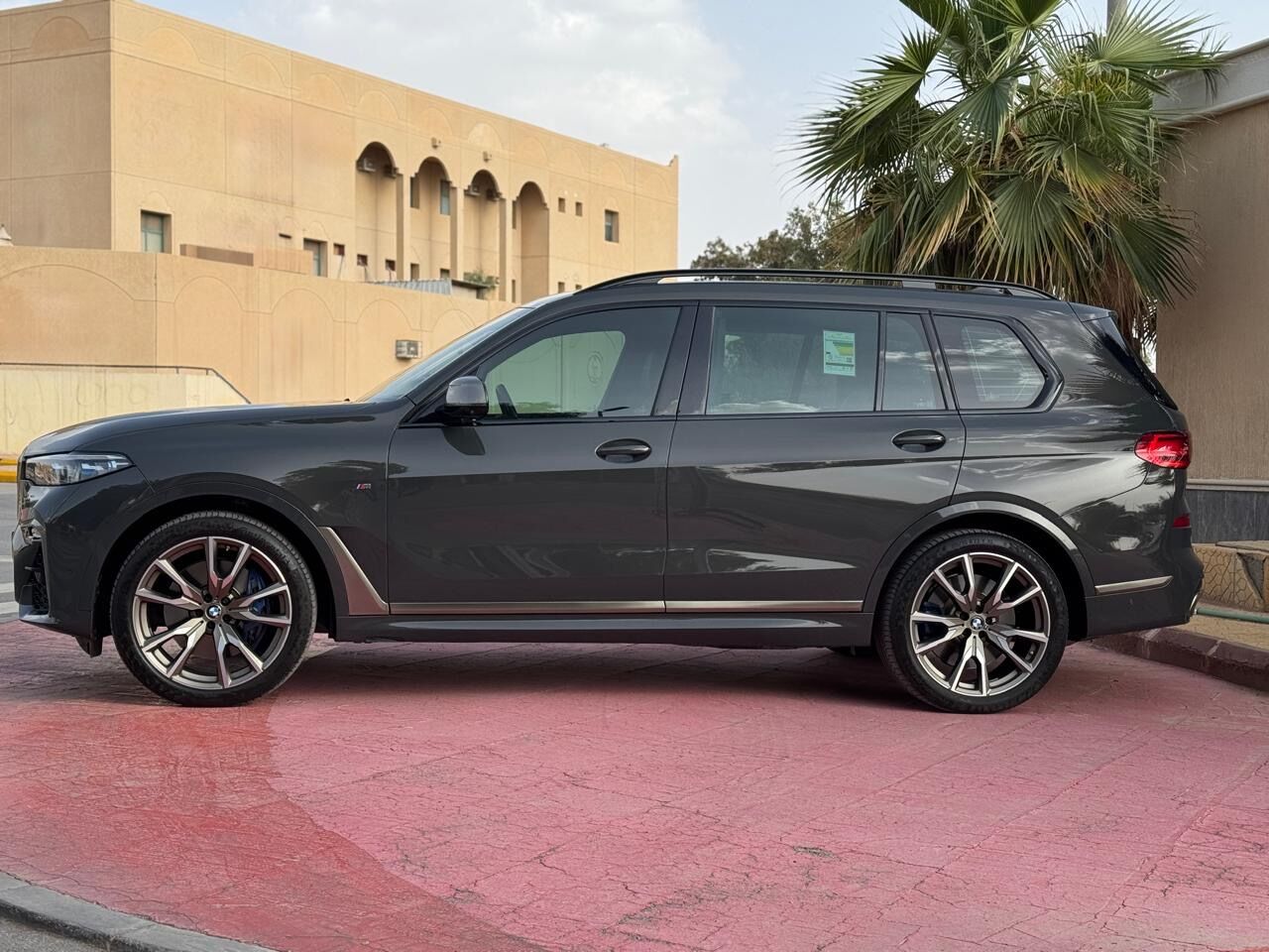Riyadh, Vehicles, Cars & Trucks , SAR 295000,  BMW X7 M50i,  2022,  Automatic,  42000 KM,