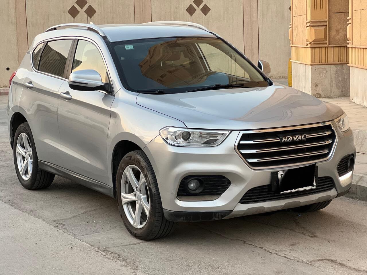 Riyadh, Vehicles, Cars & Trucks , SAR 28500,  GREAT WALL HAVAL H2 ENGINE SIZE 1.5T,  2021,  Automatic,  226000 KM,  NEED AND CLEAN EXCELLENT CONDITION ENGINE GEAR CHASSIS AIRBAG ORIGINAL CONDITION