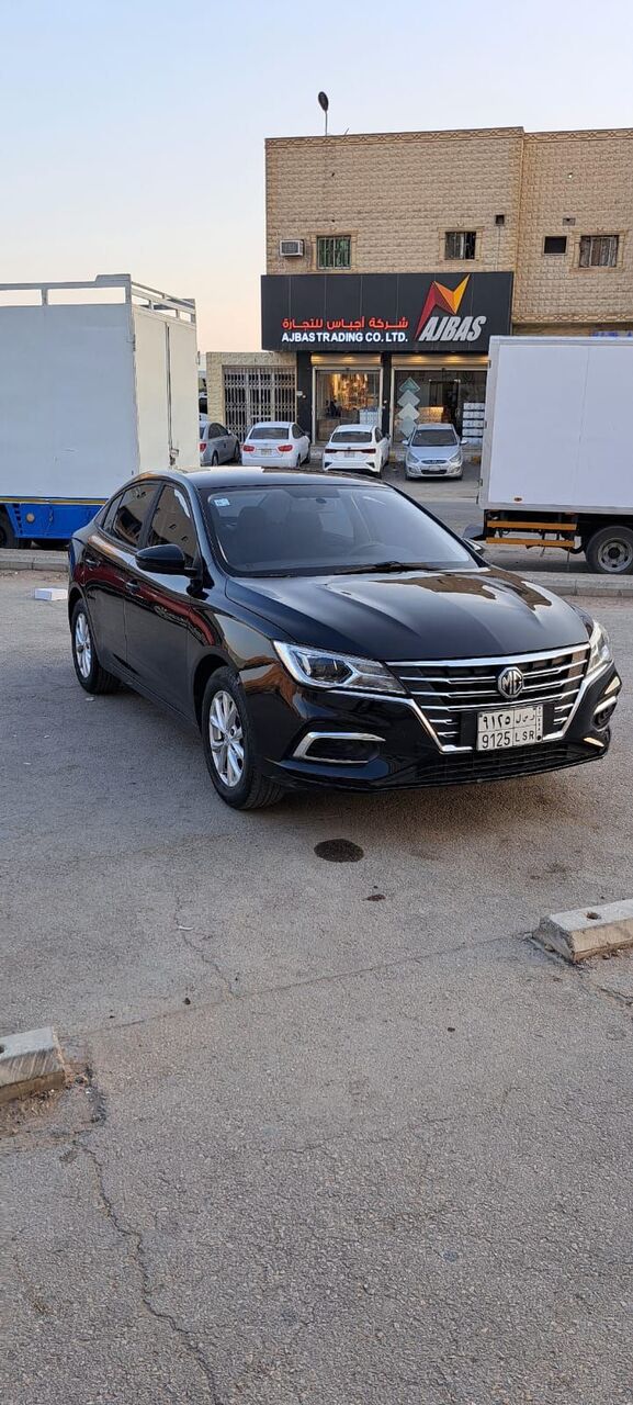 Riyadh, Vehicles, Cars & Trucks , SAR 23500,  MG 5,  2023,  Automatic,  141000 KM,  Mg5   For Sale