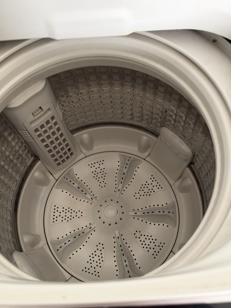 Al Aqeeq, Appliances, SAR 200,  Haier Washing Machine 6kg