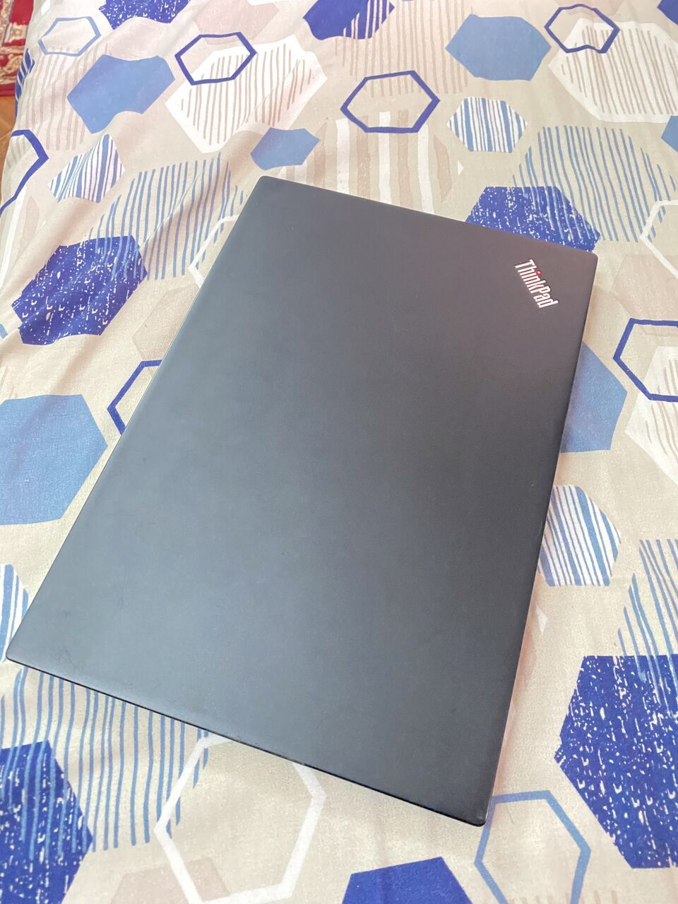 Olaya, Computers, SAR 800,  Thinkpad Touch I7,8GB,256GB,Charger,Windows 11
