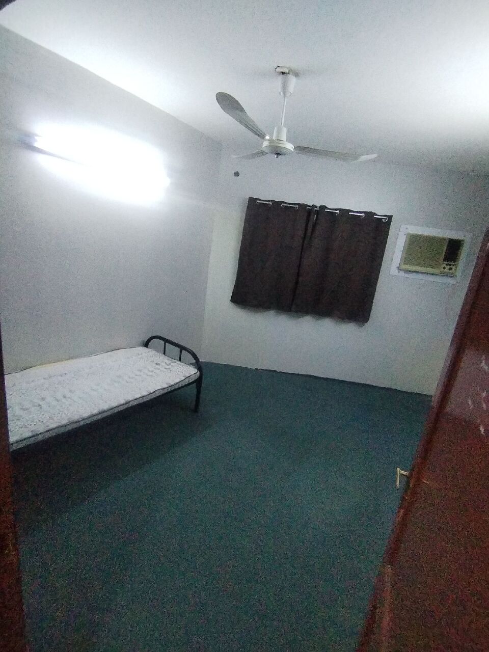 Al Wizarat, Rooms for Rent, SAR 1/year,  Furnished Executive Room For Rent Available