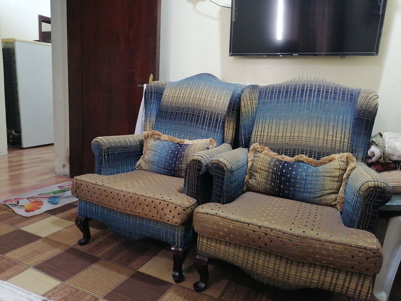Al Mahjar, Furniture, SAR 375,  Want To Sale Seven Seaters Sofa Set