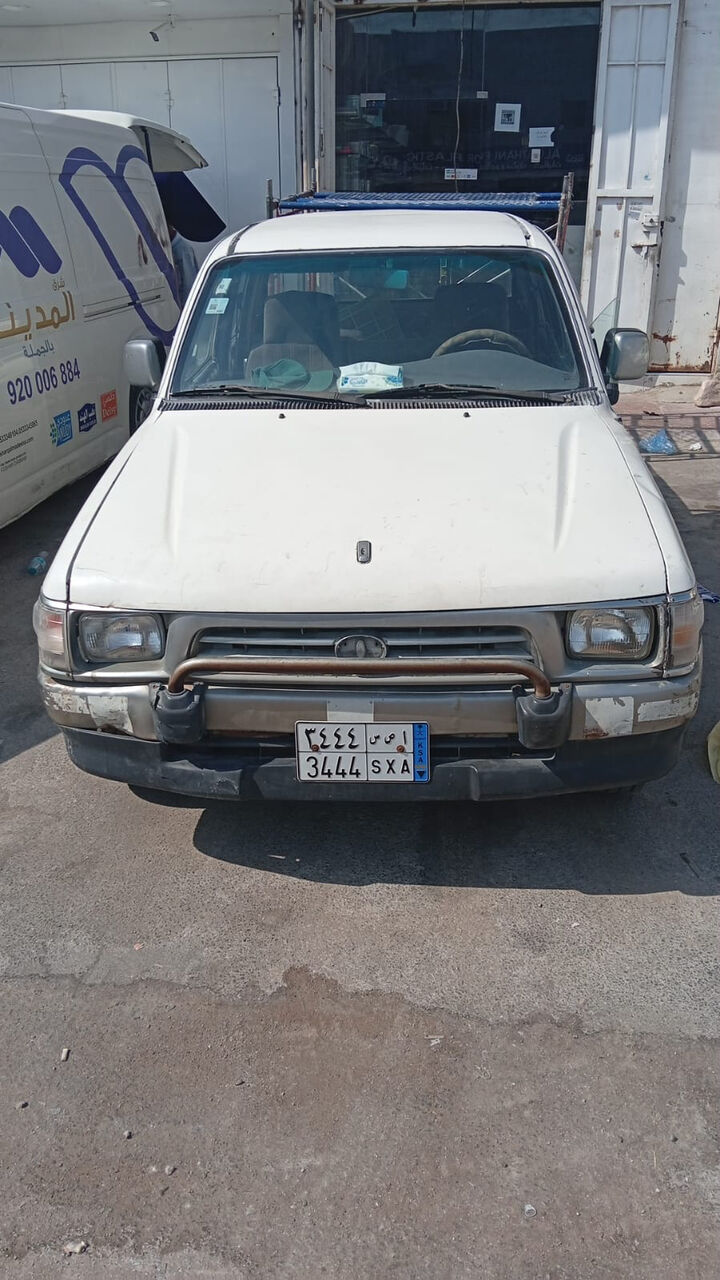Riyadh, Vehicles, Cars & Trucks , SAR 20500,  Toyota Hilux,  2000,  Manual,  200000 KM,    Model  For Sale