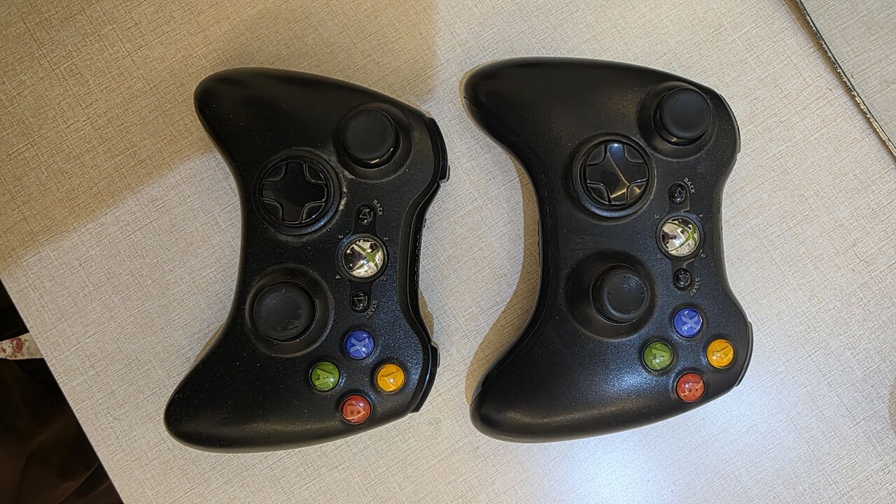 Riyadh, Video Games, SAR 450,  Xbox 360 Console 250GB 2 Controllers Multiple Games