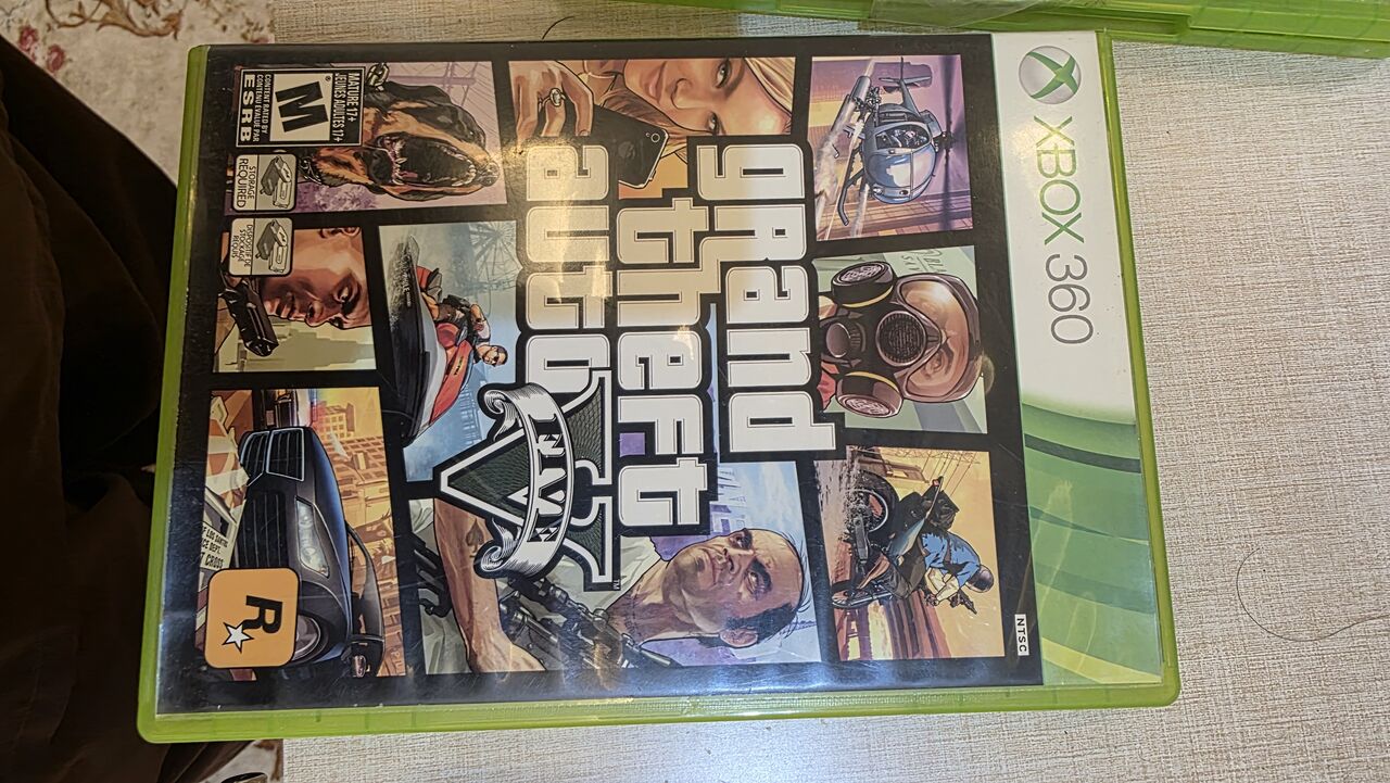 Riyadh, Video Games, SAR 450,  Xbox 360 Console 250GB 2 Controllers Multiple Games