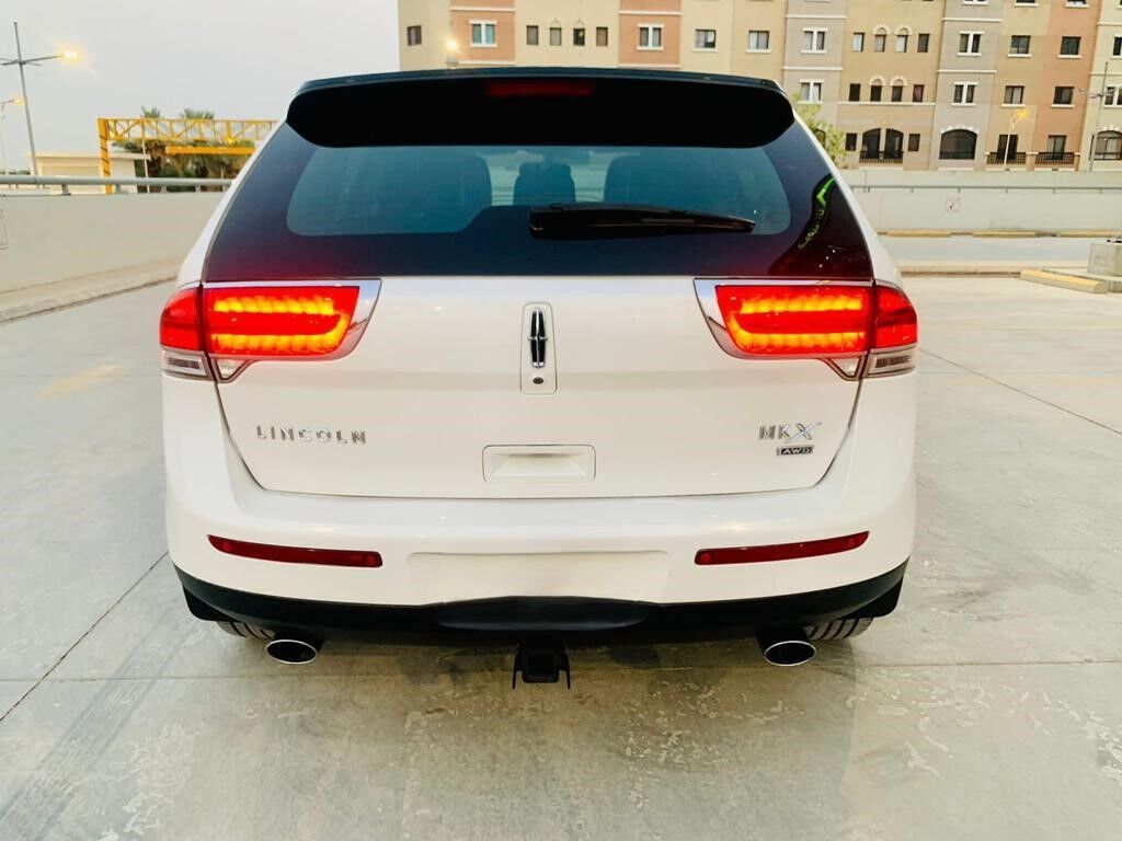 Riyadh, Vehicles, Cars & Trucks , SAR 30000,  Lincoln Capri,  2014,  Automatic,  300000 KM,  Lincoln MKX &ndash; Pearl White &ndash; Ford Parts, Nice And Fuel-efficient &ndash; Luxury Leather, Panorami