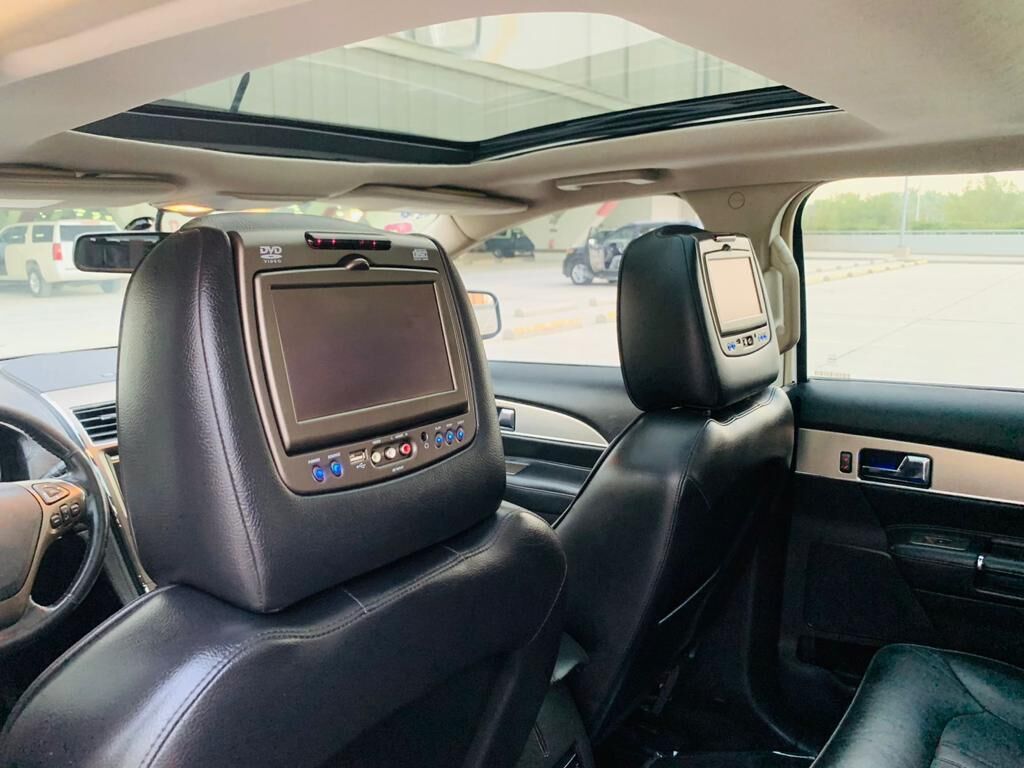 Riyadh, Vehicles, Cars & Trucks , SAR 30000,  Lincoln Capri,  2014,  Automatic,  300000 KM,  Lincoln MKX &ndash; Pearl White &ndash; Ford Parts, Nice And Fuel-efficient &ndash; Luxury Leather, Panorami