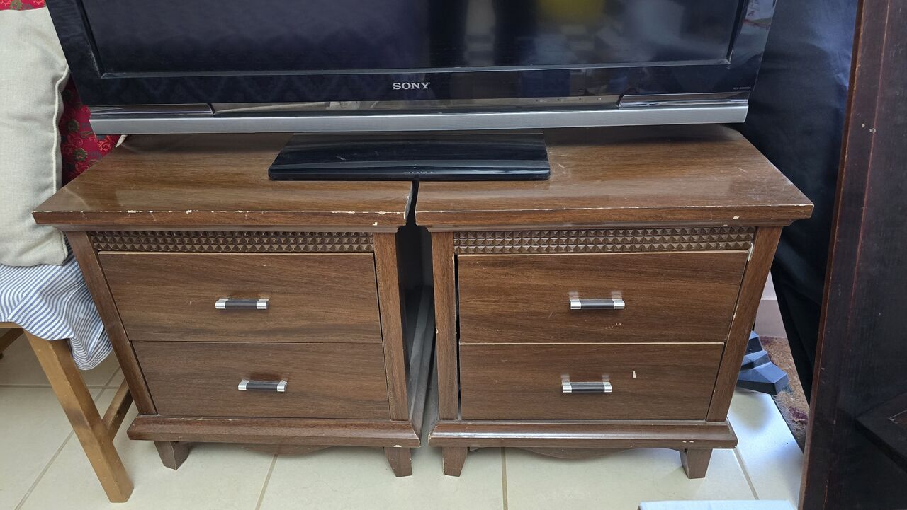 Al Malaz, Furniture, SAR 550,  King Size Bed + Mattress + 2 Side Tables