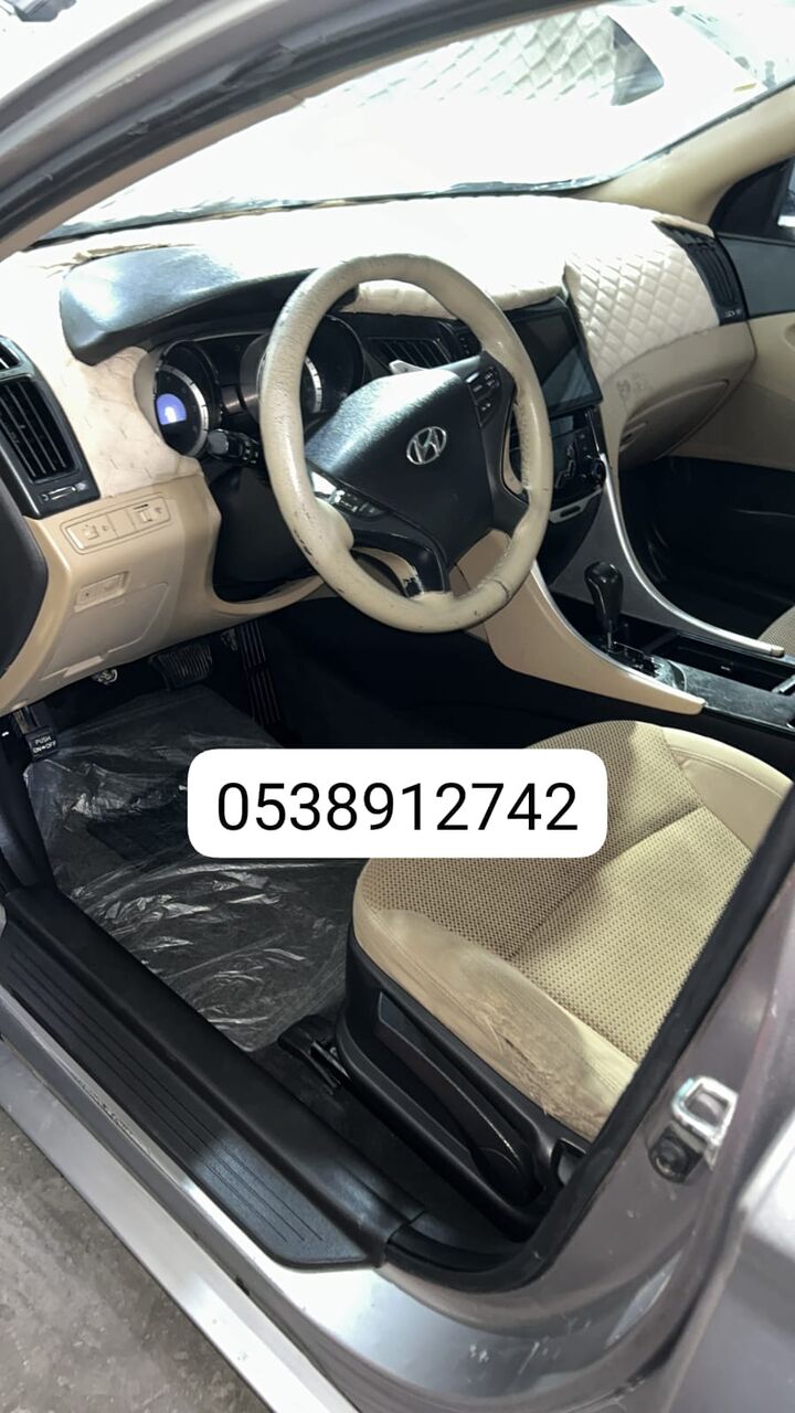 Riyadh, Vehicles, Cars & Trucks , SAR 15000,  Hyundai Sonata,  2011,  Automatic,  300000 KM,  Good Looking Good Condition