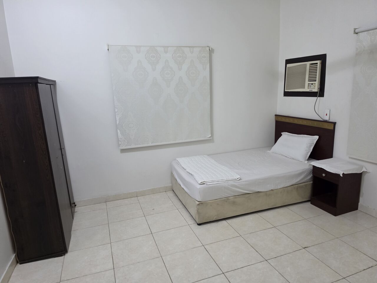 Yanbu, Rooms for Rent, SAR 800/month,  Furnished,  Room For Rent Available Separate Room For Single Person
