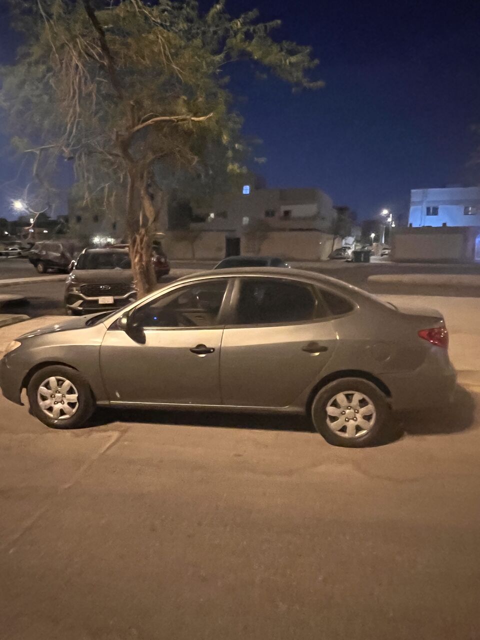 Riyadh, Vehicles, Cars & Trucks , SAR 1400,  Elantra,  2011,  Automatic,  425000 KM,  Available For Monthly Rent