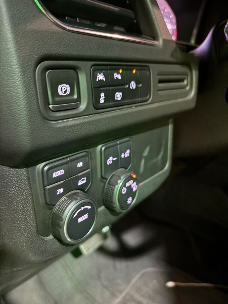 Riyadh, Vehicles, Cars & Trucks , SAR 125000,  Chevrolet Tahoe,  2023,  Automatic,  15000 KM,  Chevrolet Suburban  In Great Condition