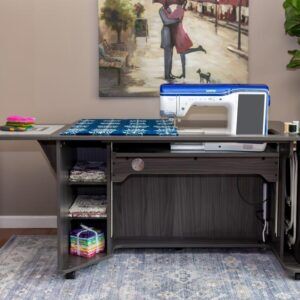 New York, Household Items, USD 2,  Model 9030 Sewing/Embroidery/Cabinet