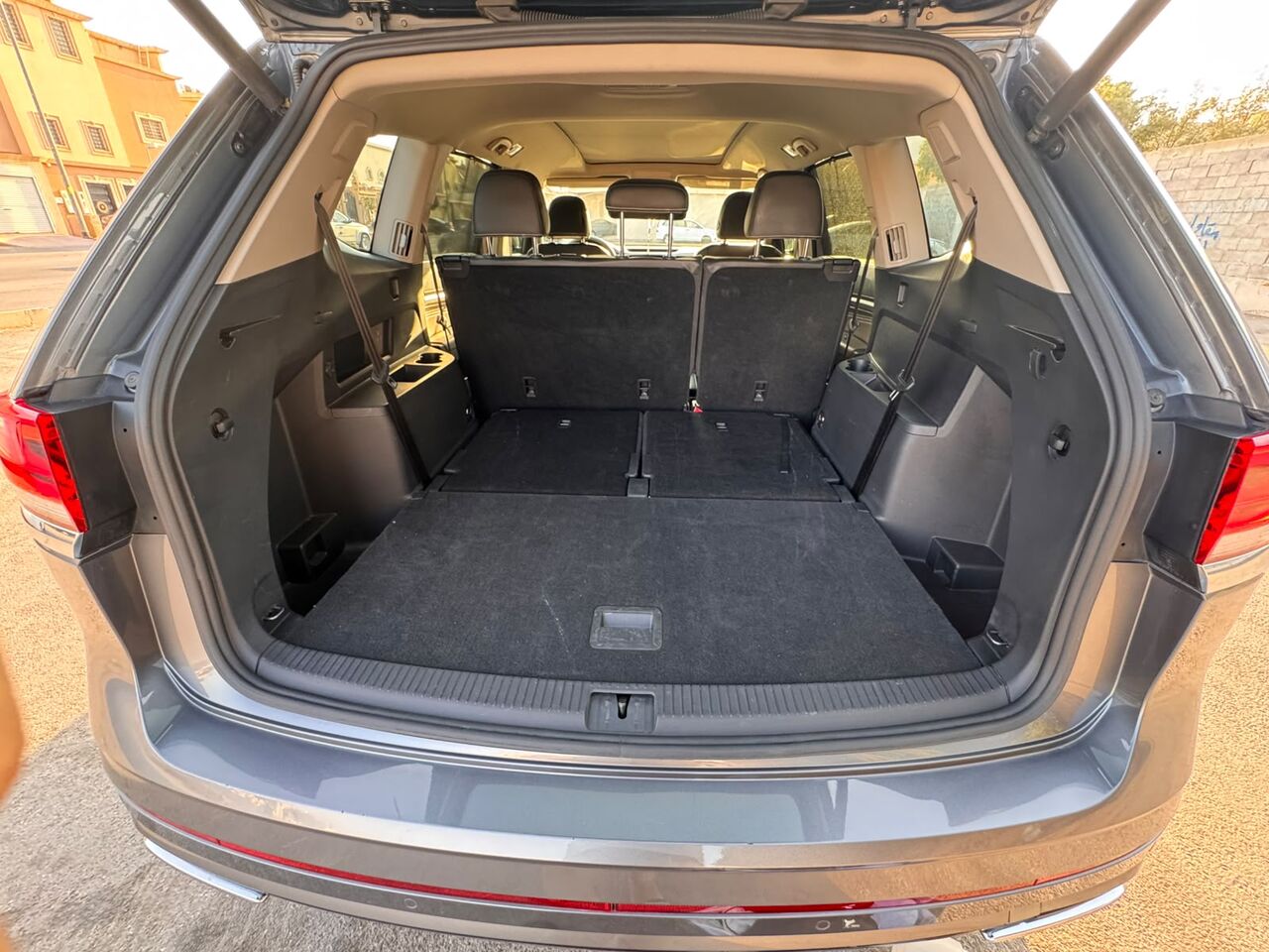 Sulai, Vehicles, Cars & Trucks , SAR 145000,  VW Teramont 2022 RLine V6,  2022,  Automatic,  62300 KM,  Selling