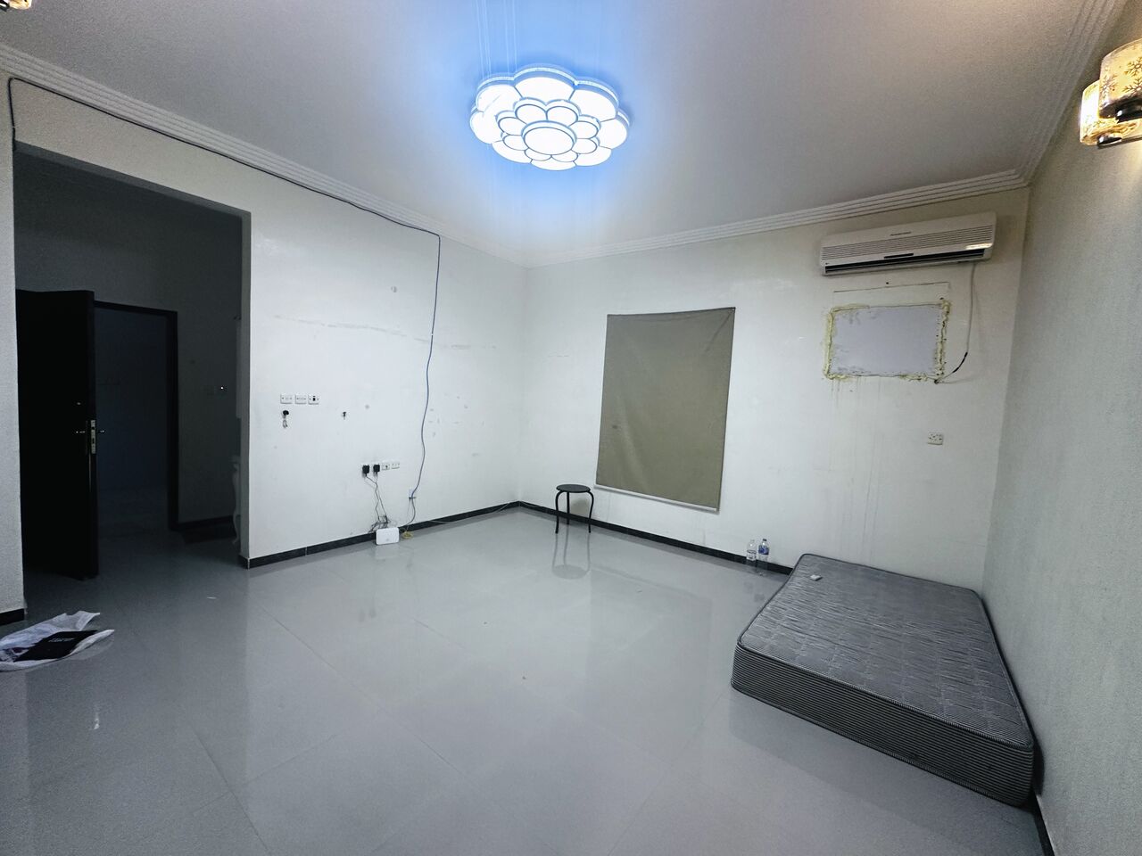 Dhahrat Laban, Apartments, Flats, Houses & Villas, SAR 1500/month,  Studio,  44 Sq. Meter,  Offering Room And Kitchen, Bathroom, Separate Entrance For Indian Executive Or Couple.