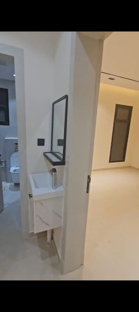 Al Rawdah, Apartments, Flats, Houses & Villas, SAR 50000/year,  4 BR,  Family Apartment First Floor With Large AC Kitchen Installed Well Located House