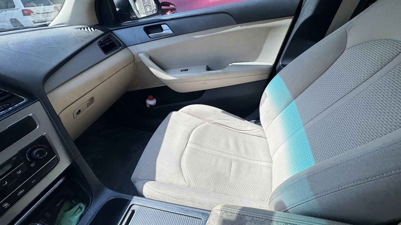 Dammam, Vehicles, Cars & Trucks , SAR 250000,  Hyundai Sonata,  2016,  Automatic,  300000 KM,  Standard, 4 Cylinder, 2.0 Engine.