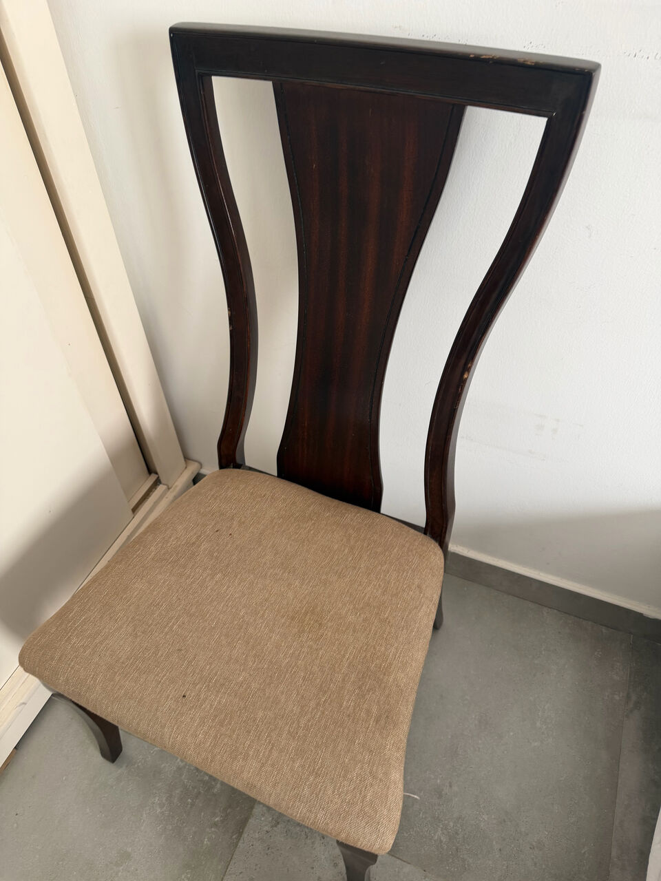 Riyadh, Furniture, SAR 100,  Three Dining Chairs Together For 100 SAR / Personal Use No Delivery