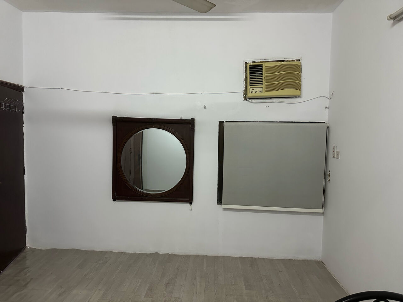 Al Wizarat, Rooms for Rent, SAR 1000/month,  Single Furnished Room Available