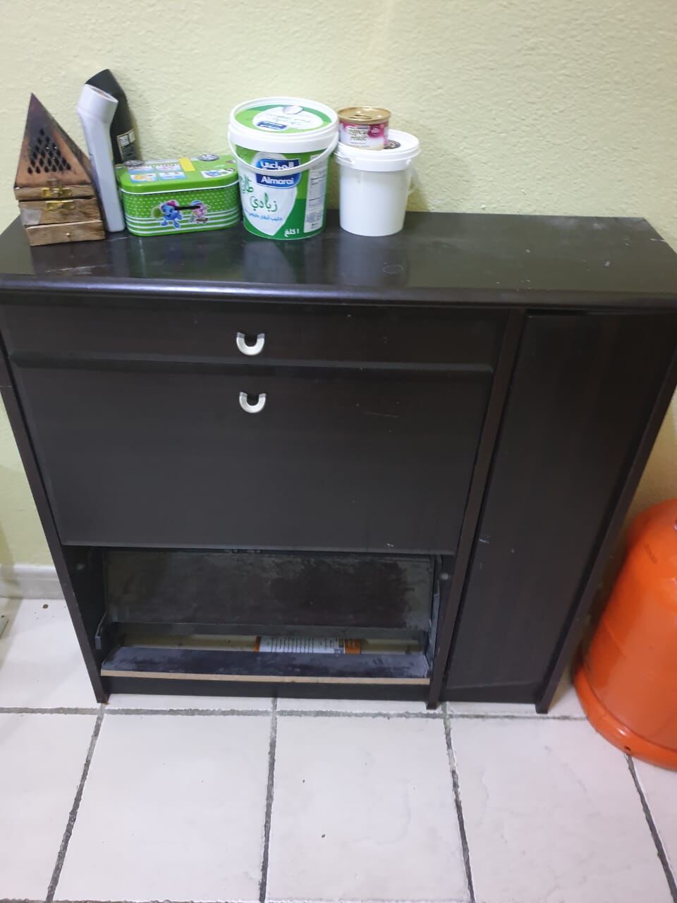 Riyadh, Furniture, SAR 675,  Sale Of Table Tennis Table,foldable Bed,water Dispenser,show Rack
