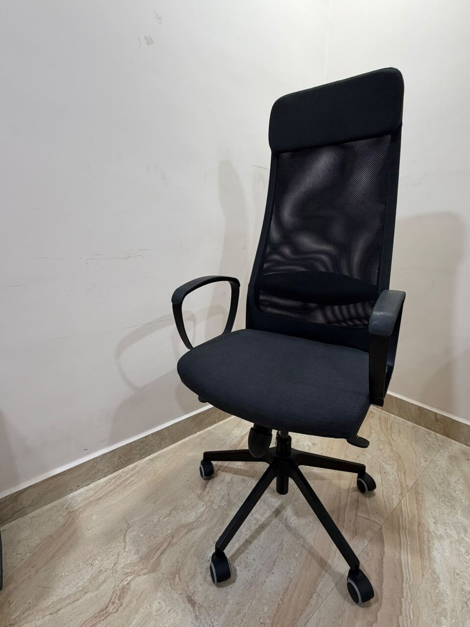 Hyderabad, Household Items, INR 16999,  MARKUS Office Chair, Vissle Dark Grey, Medium