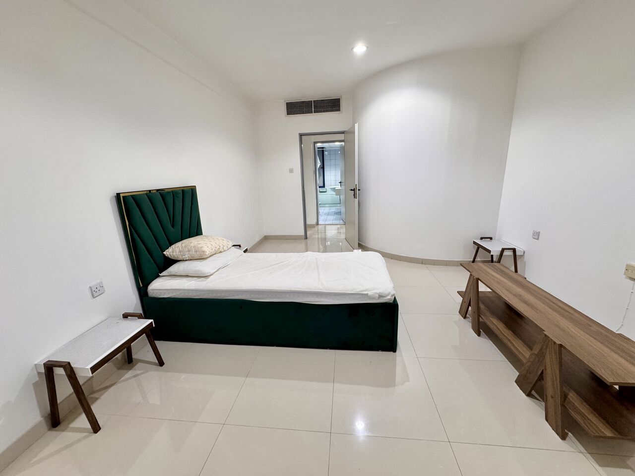 Al Raffa, Rooms for Rent, AED 3600/month,  Furnished,  Room For Rent For Family