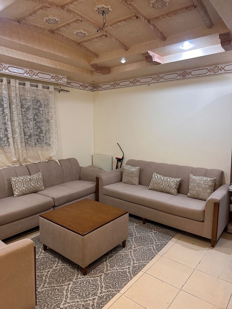 Jeddah, Furniture, SAR 1600,  Sofa With Coffee Table