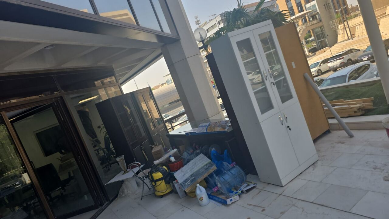 Riyadh, Furniture, Office Tables – طاولات مكتبية & Office Cupboards – خزائن مكتبية
