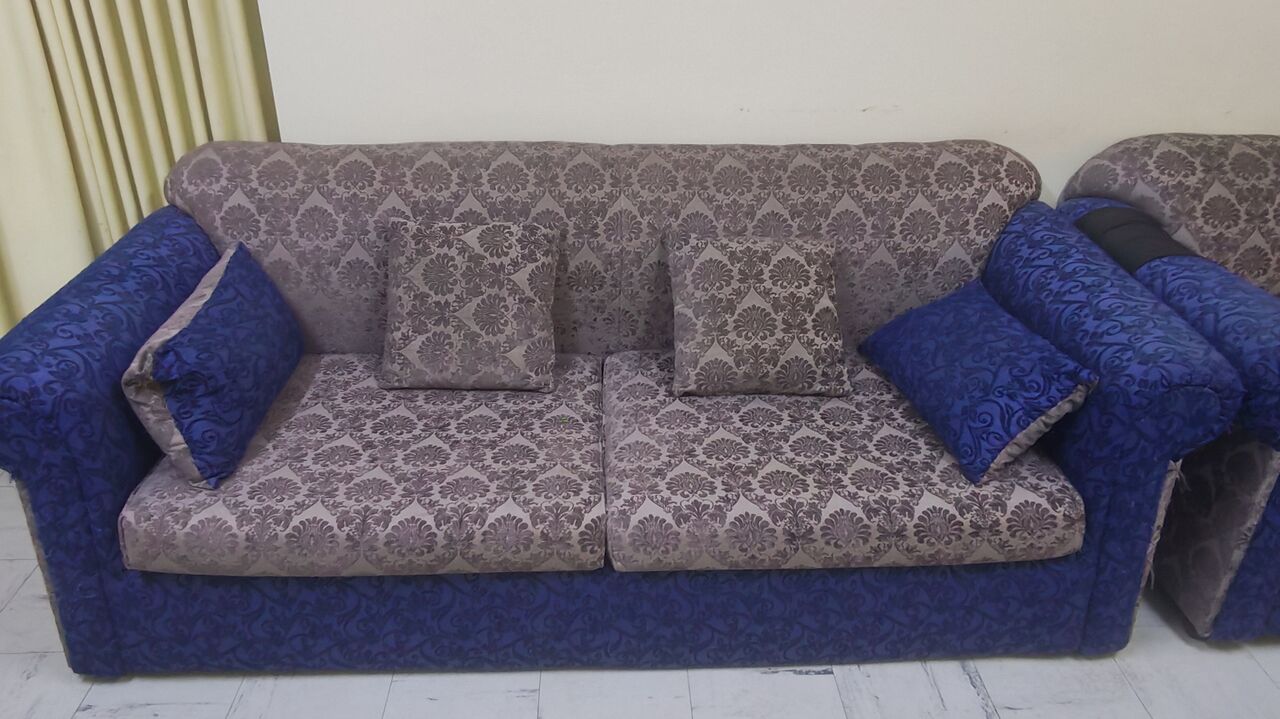 Al Khobar Al Shamalia, Furniture, SAR 800,  6 Seater Sofa (3 Seater Each X 2)