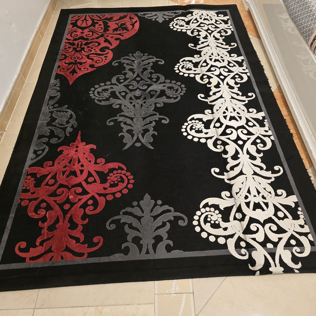Al Baghdadyiah Al Gharbyia, Household Items, SAR 250,  Carpet