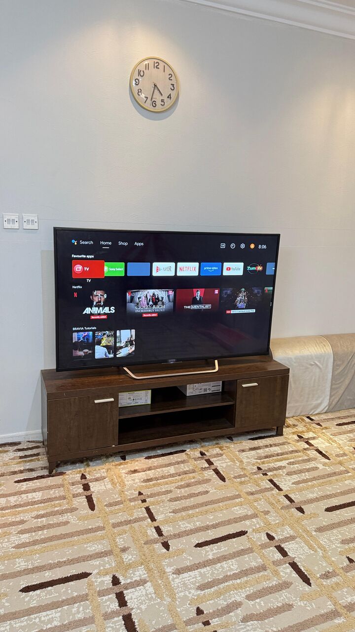 Riyadh, Furniture, SAR 300,  Dining Table For Urgent Sale