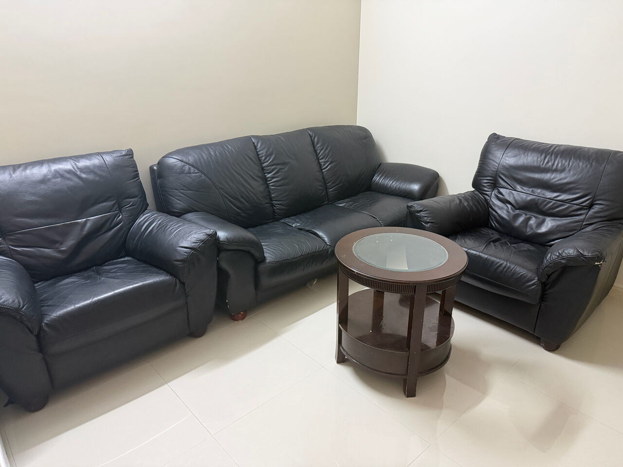 Riyadh, Furniture, SAR 300,  Black Sofa Set 5 Seater With Cofee Table