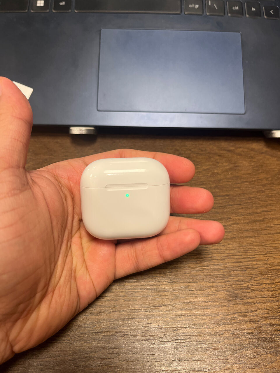 Dammam, Electronics, SAR 500,  Apple Airpod 4