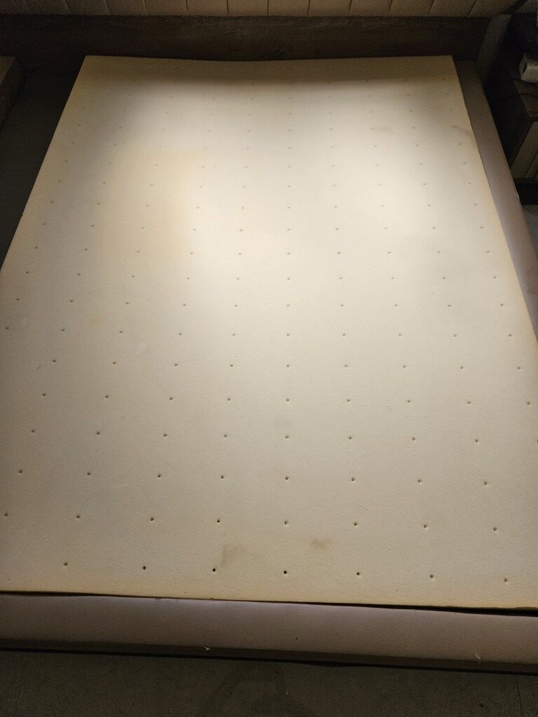 Al Muruj, Furniture, SAR 600,  Memory Foam Mattress, Medium Firm, For Sale (US Made)