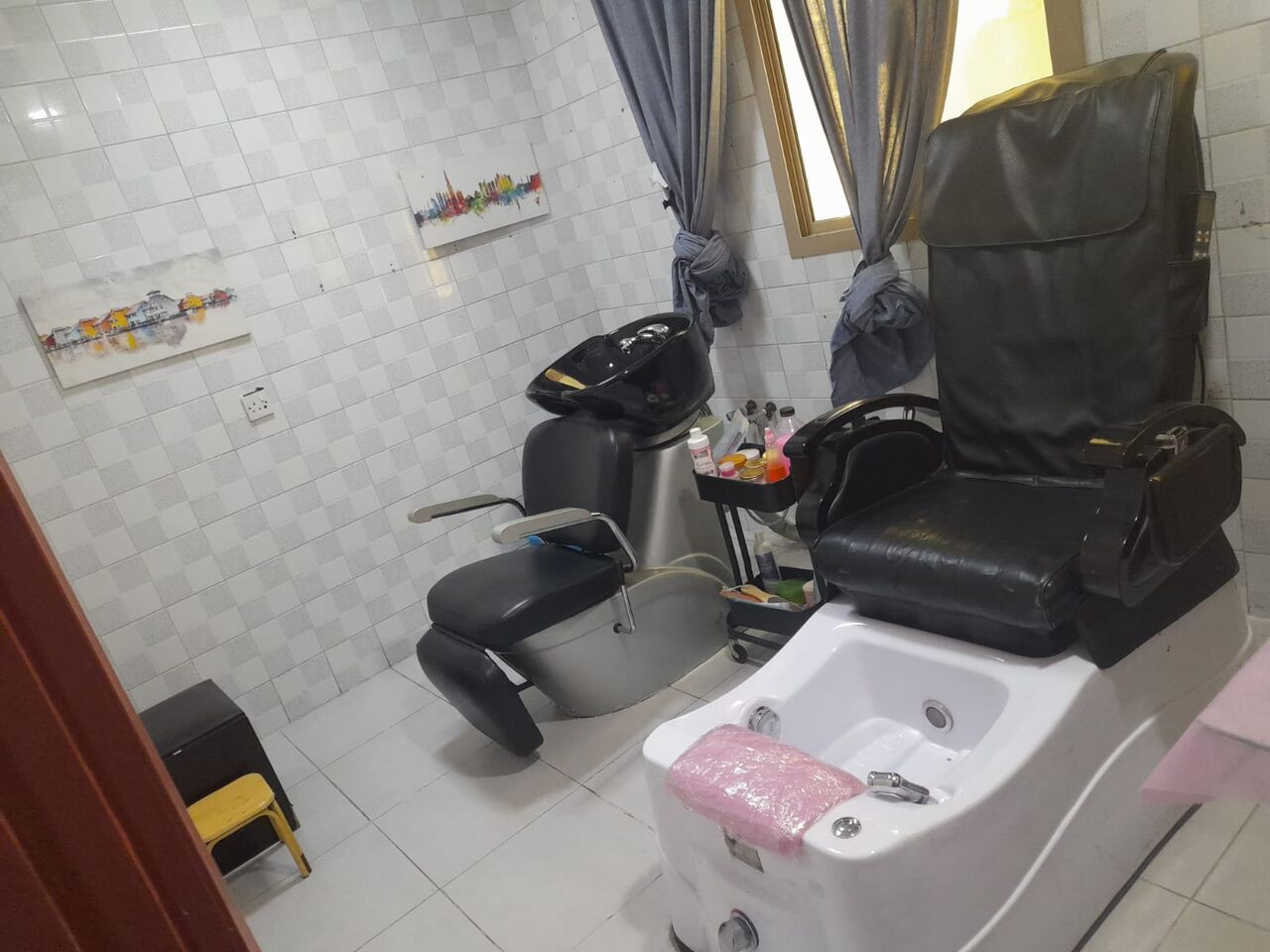 Jid Ali, Businesses For Sale, BHD 2500,  Ladies Saloon And Spa For Sale With BPC