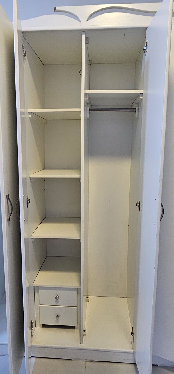 Riyadh, Furniture, SAR 490,  Wardrobe & Bed With Matrices For Sale - 490 SAR