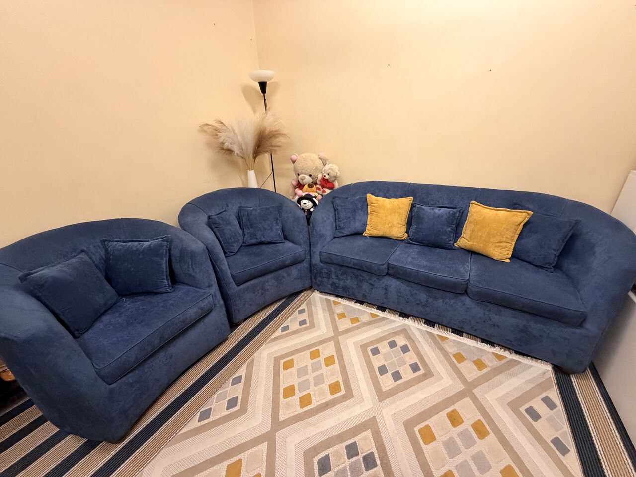 Jeddah, Furniture, SAR 950,  Sofa Set (3x1x1)