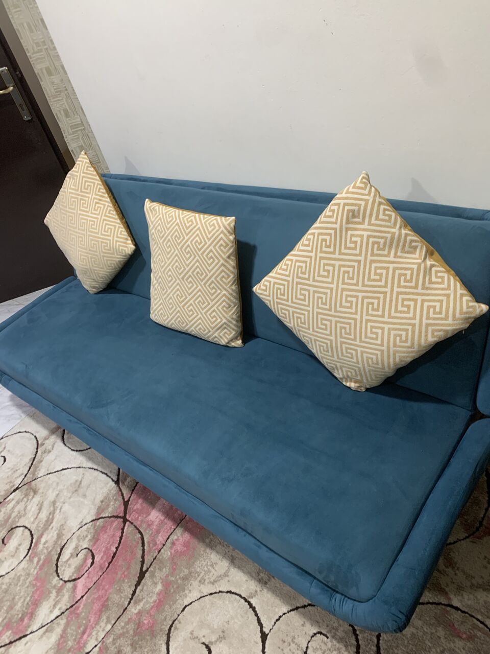 Dammam, Furniture, SAR 450,  Sofa Com Bed