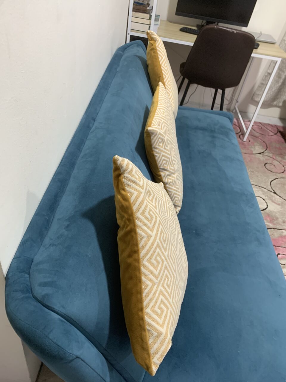 Dammam, Furniture, SAR 450,  Sofa Com Bed