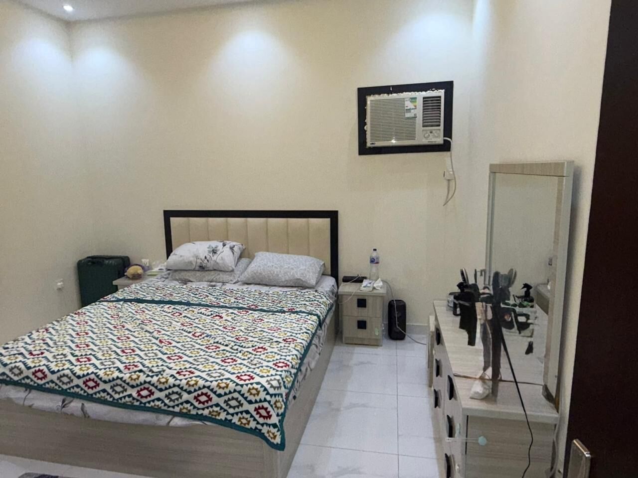 Al Bawadi, Furniture, SAR 1700,  Very Good Bedroom