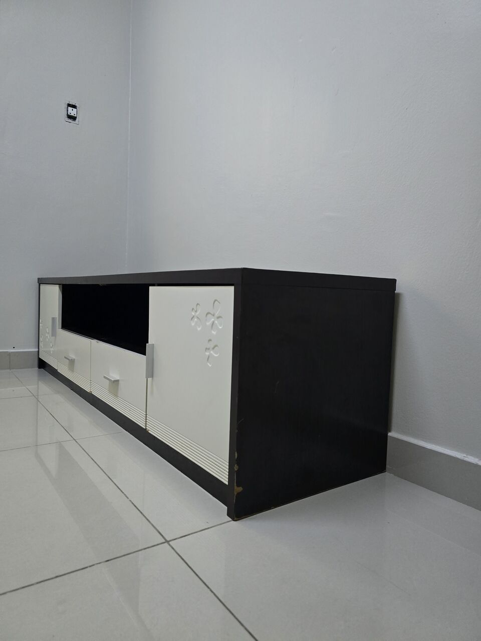 Al Adama, Furniture, SAR 280,  TV Cabinet In Good & Neat Condition For Sale.