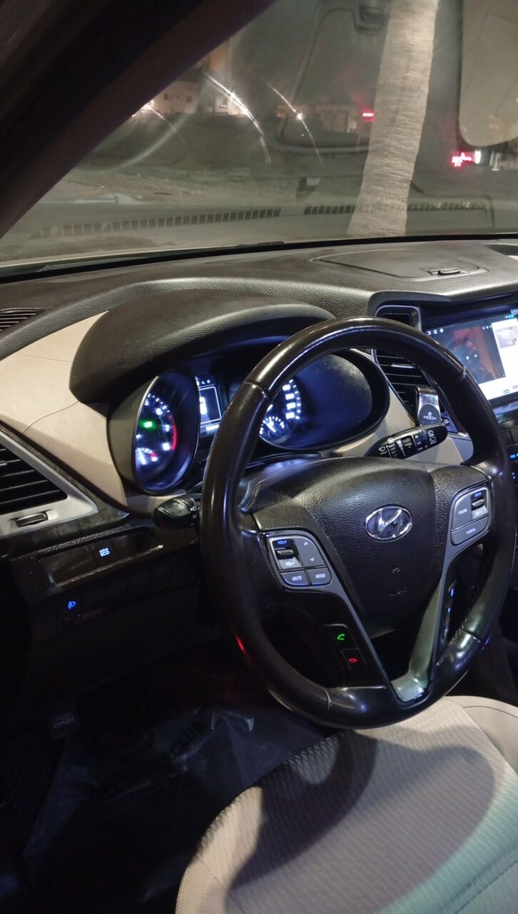 Dammam, Vehicles, Cars & Trucks , SAR 32000,  Hyundai Santa Fe 2016 (new Shape),  2016,  Automatic,  350000 KM,  🚘 Hyundai Santa Fe  – New Shape – For Sale  • Model:  • Engine: 2.4L • Mileage: 3
