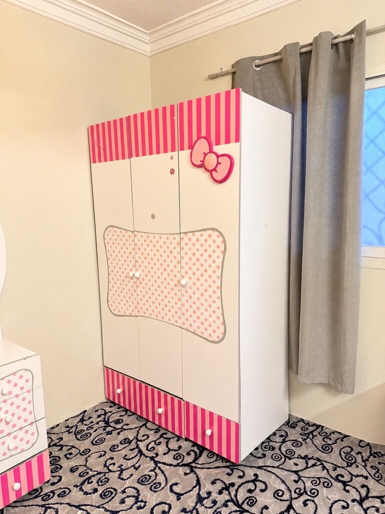 Riyadh, Furniture, SAR 750,  Hello Kitty Bed Set & Electric Oven With 2 Hot Plate 45L